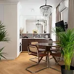 Hoza Modern By Bookinghost Βαρσοβία