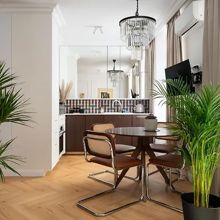 Hoza Modern By Bookinghost Warsaw