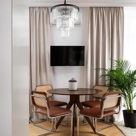 Apartment Hoza Modern By Bookinghost *