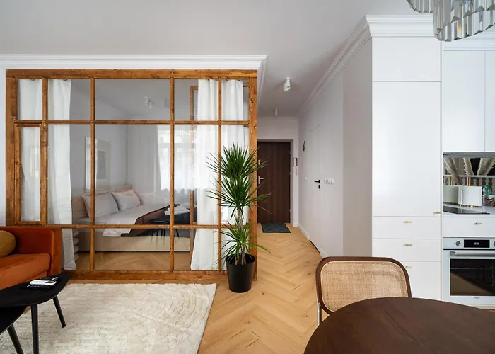 Hoza Modern By Bookinghost